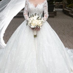 Wedding dress